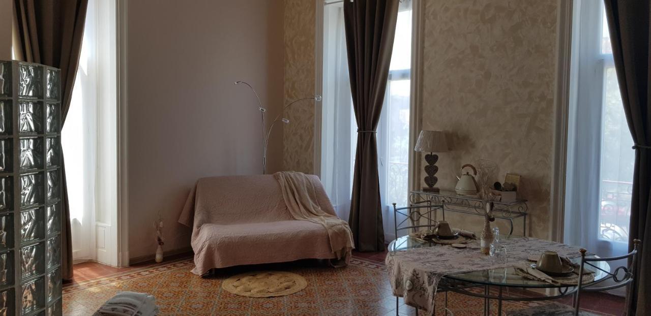 FlorensacChez Dedou Et Madou住宿加早餐旅馆 外观 照片